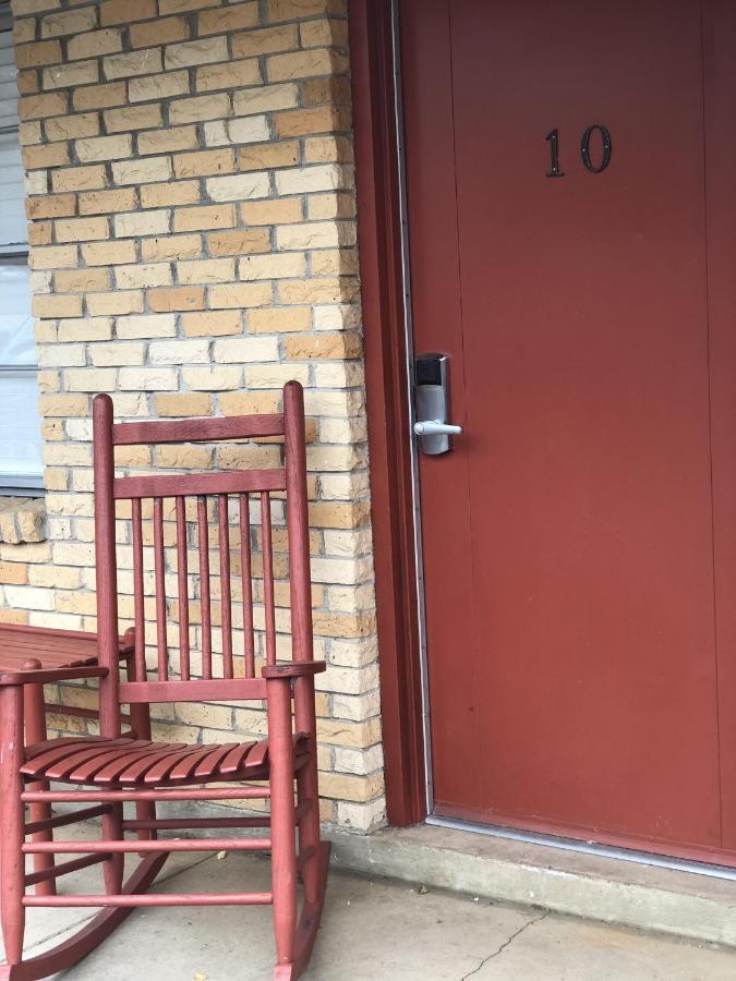 Ji11, Queen Guest Room At The Joplin Inn At The Entrance To Mountain Harbor Resort Hotel Room Mount Ida Cameră foto